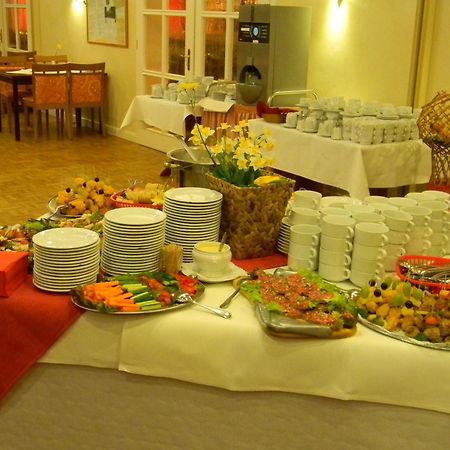 Kraeuterhotel & Restaurant Heidejaeger Mulmshorn Bagian luar foto