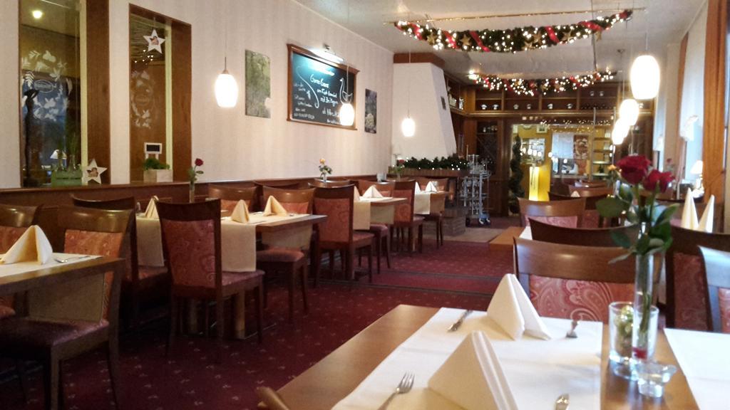 Kraeuterhotel & Restaurant Heidejaeger Mulmshorn Bagian luar foto