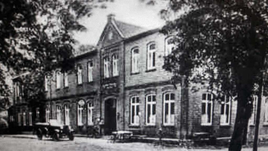 Kraeuterhotel & Restaurant Heidejaeger Mulmshorn Bagian luar foto