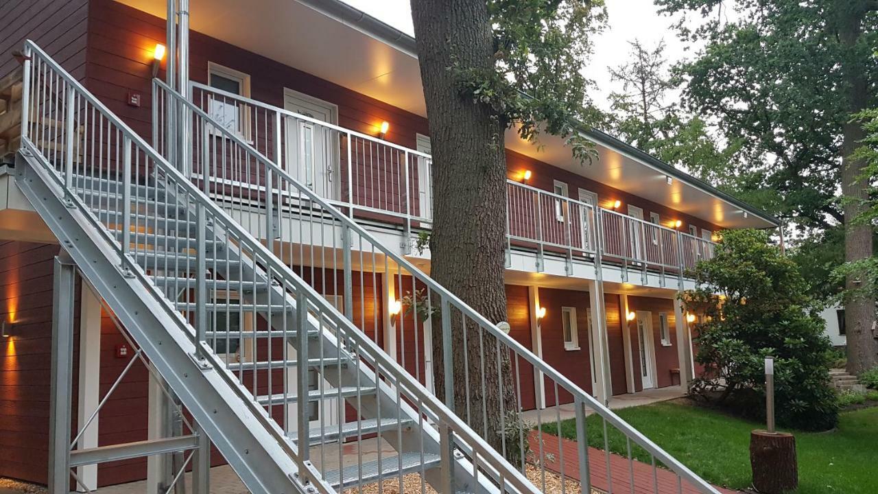 Kraeuterhotel & Restaurant Heidejaeger Mulmshorn Bagian luar foto
