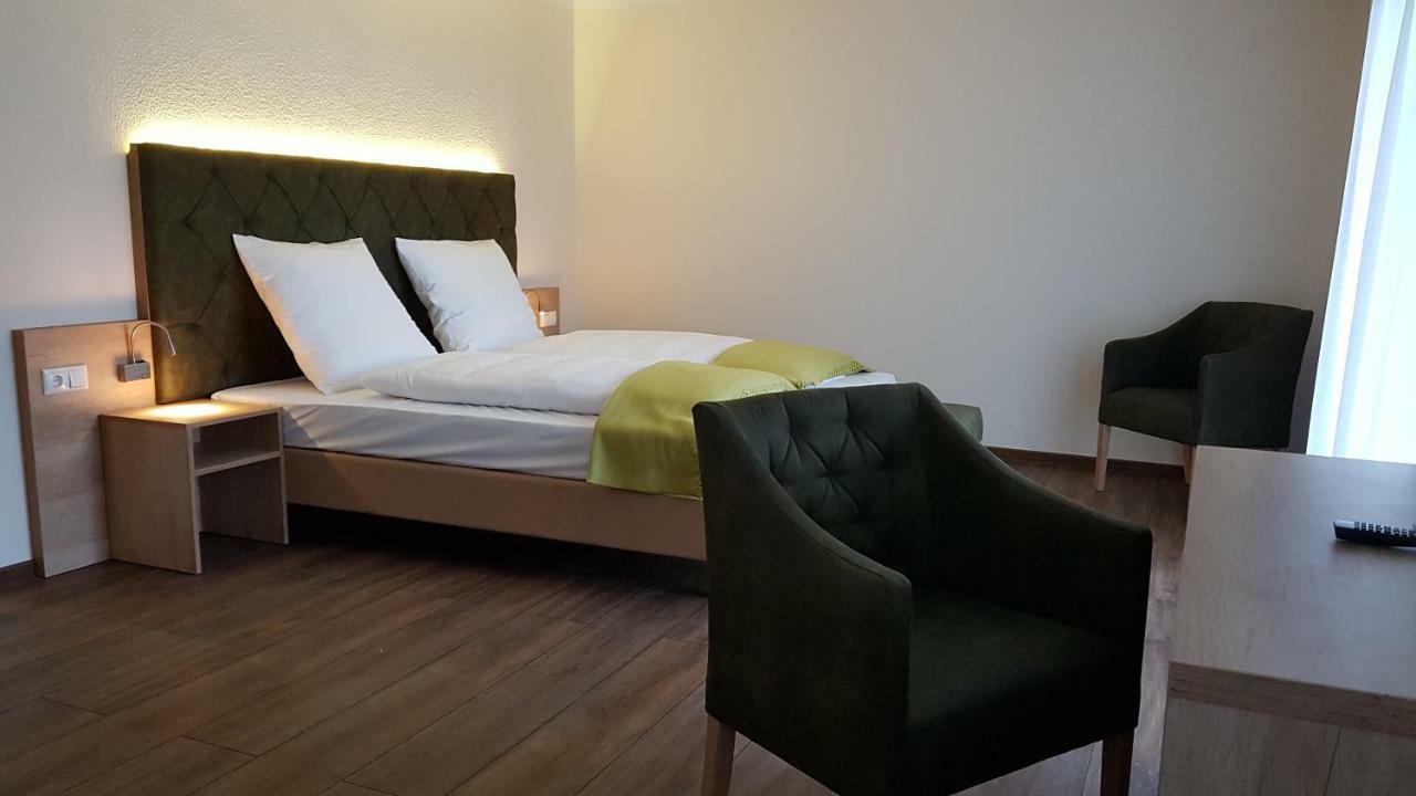 Kraeuterhotel & Restaurant Heidejaeger Mulmshorn Bagian luar foto